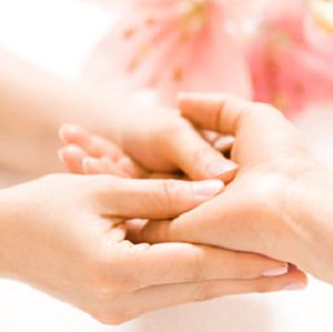 Hand Massage Spa and pampering in your home or hotel room.